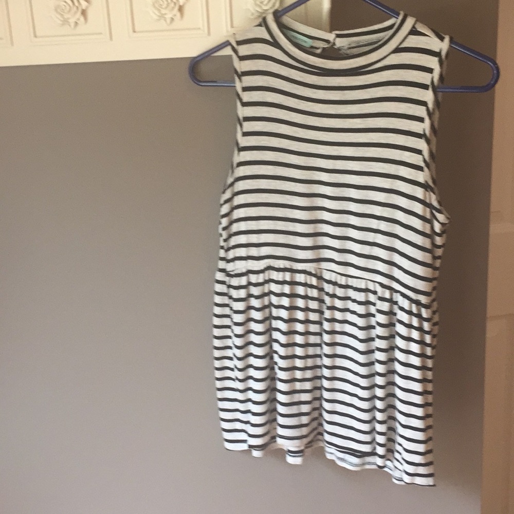 Maurice’s striped shirt - Picture 2 of 5